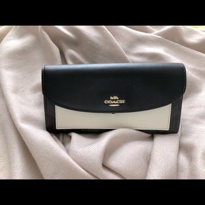 Womens Coach wallet